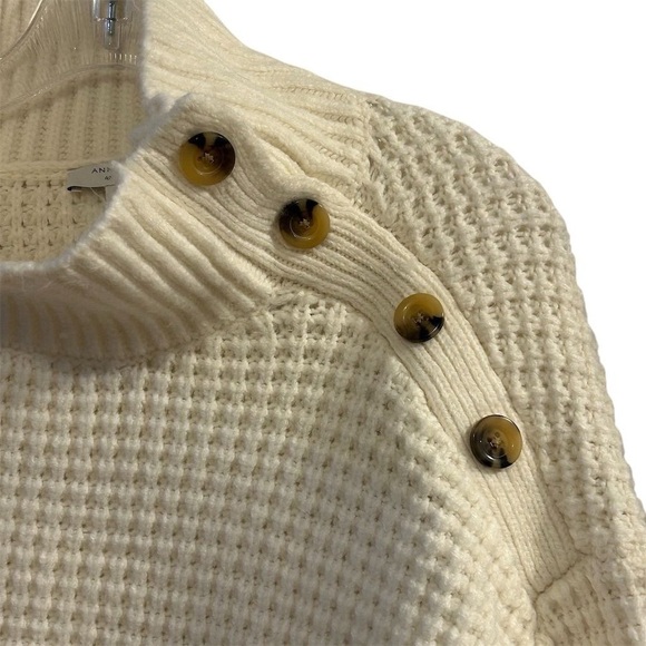 Ann Taylor Women's Weekender Waffle Knit Cream Turtleneck Cropped Sweater Size L - Picture 3 of 8